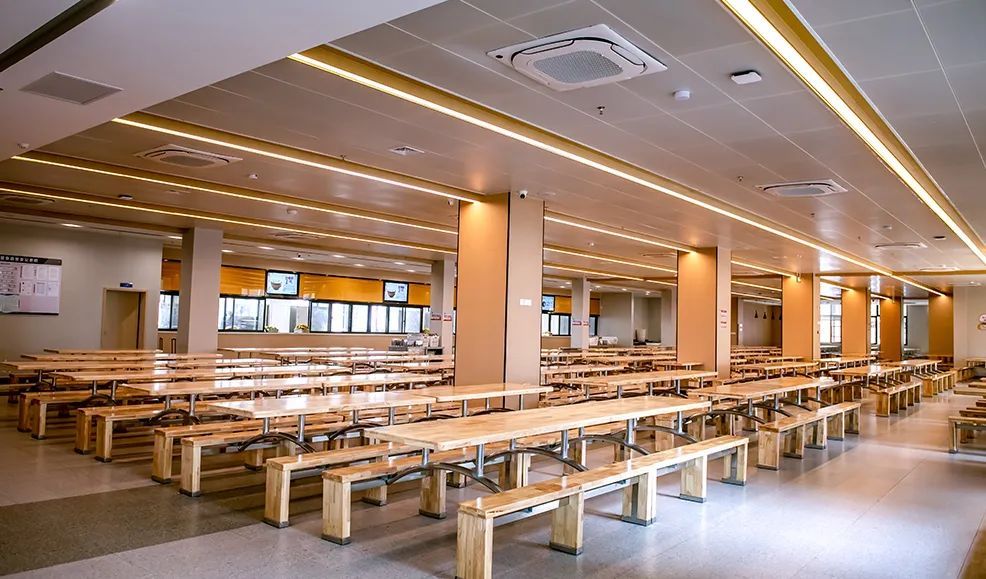 学校3.jpg 图片