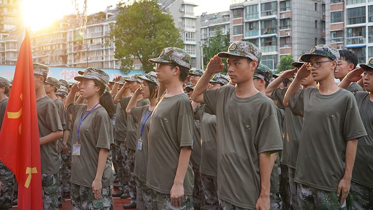 1657618591405609.jpg 山水集团送清凉3(2).jpg